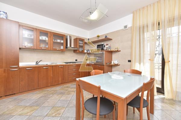 Vendita appartamento di 149 m2, Valenza (AL) - 8