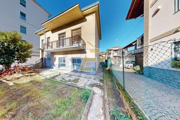 Vendita casa indipendente Valenza (AL)