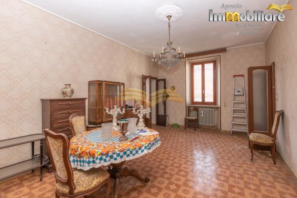 Vendita intero stabile Valenza (AL)