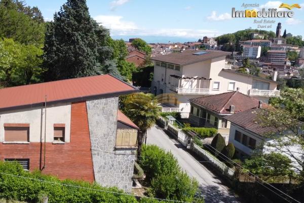 Vendita casa indipendente San Salvatore Monf. (AL)