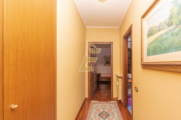 Vendita appartamento di 232 m2, Valenza (AL) - 4