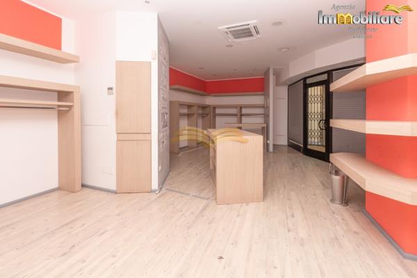 Vendita negozio di 133 m2, Valenza (AL) - 3