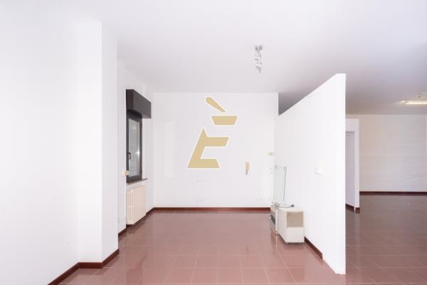 Vendita negozio di 136 m2, Valenza (AL) - 11