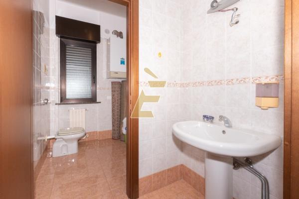 Vendita negozio di 136 m2, Valenza (AL) - 12