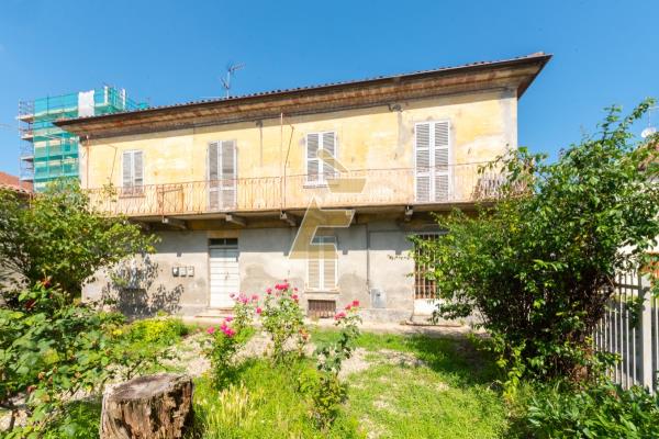 Vendita intero stabile Valenza (AL)