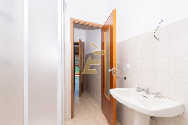 Affitto appartamento di 104 m2, Valenza (AL) - 17