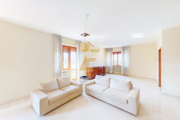 Vendita appartamento di 176 m2, Valenza (AL) - 2