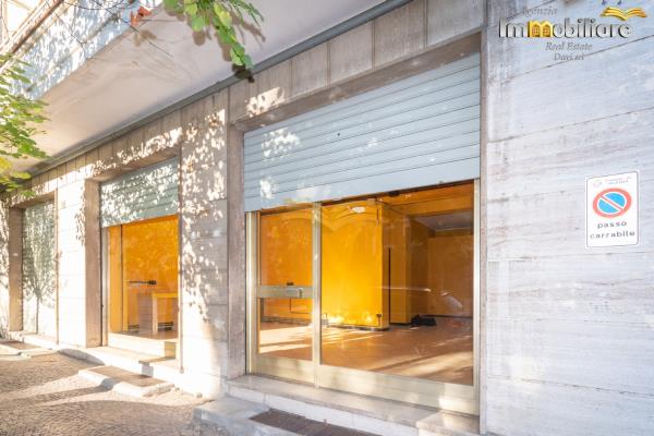 Affitto negozio Valenza (AL)