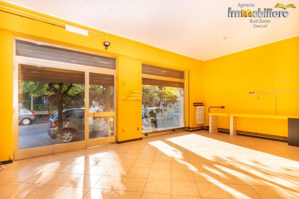 Affitto negozio di 70 m2, Valenza (AL) - 3