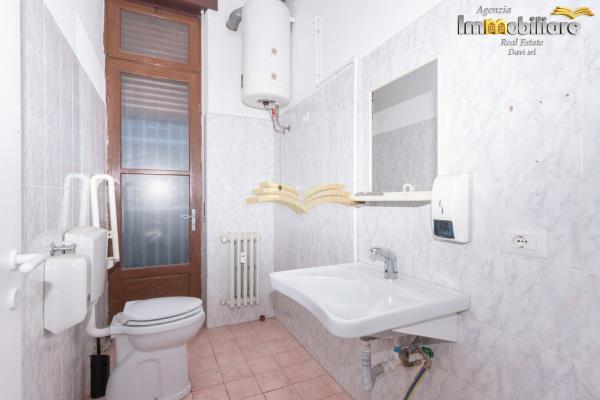 Affitto negozio di 70 m2, Valenza (AL) - 11