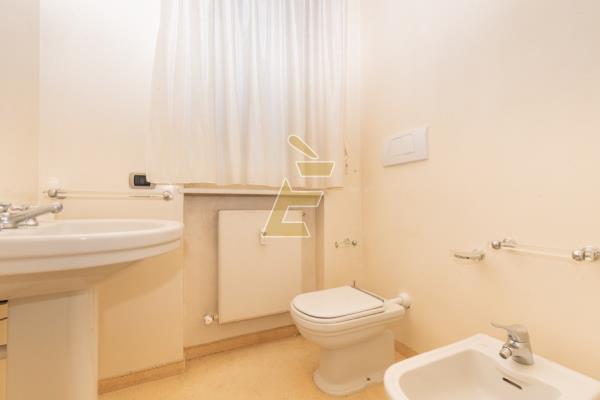 Vendita appartamento di 315 m2, Valenza (AL) - 38