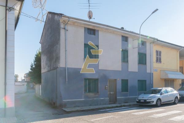 Vendita casa indipendente Valenza (AL)