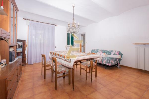 Vendita casa indipendente di 260 m2, Valenza (AL) - 4