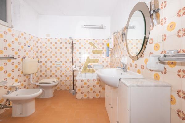 Vendita casa indipendente di 260 m2, Valenza (AL) - 10