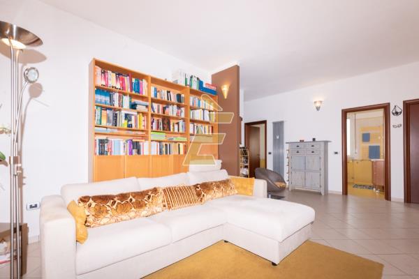 Vendita appartamento di 138 m2, Valenza (AL) - 4