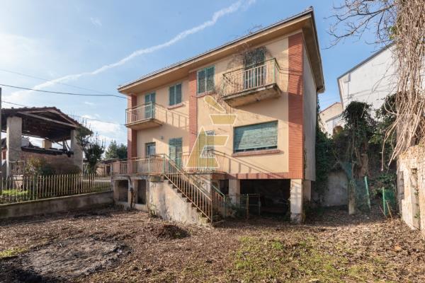 Vendita intero stabile Valenza (AL)