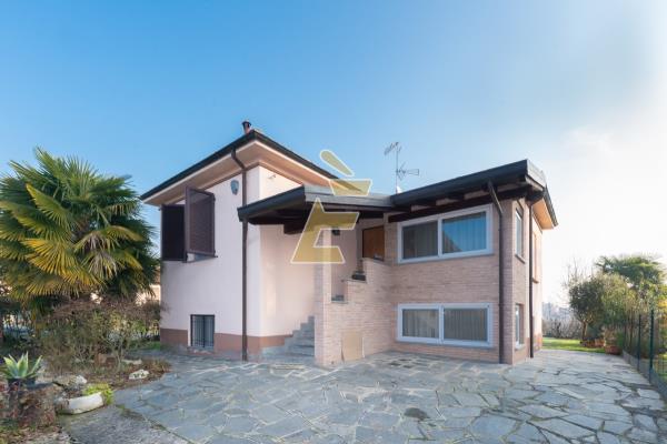 Vendita casa indipendente Valenza (AL)