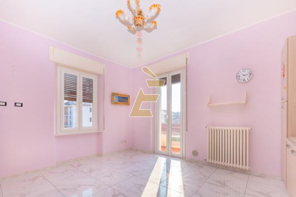 Vendita appartamento di 93 m2, Valenza (AL) - 2
