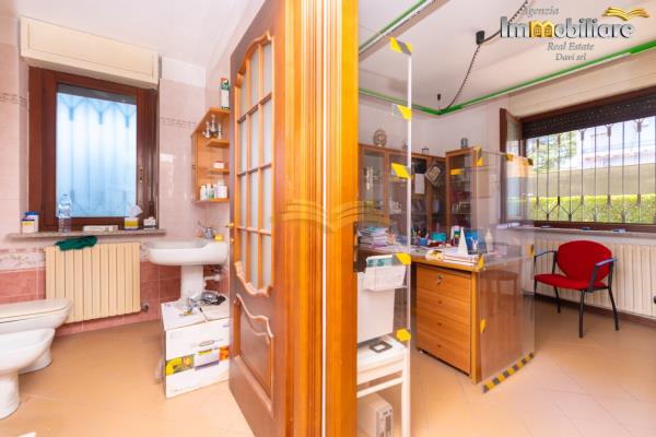 Affitto ufficio di 56 m2, Valenza (AL) - 8