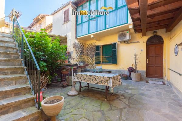 Vendita casa indipendente San Salvatore Monf. (AL)