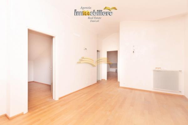 Vendita appartamento di 251 m2, Valenza (AL) - 4