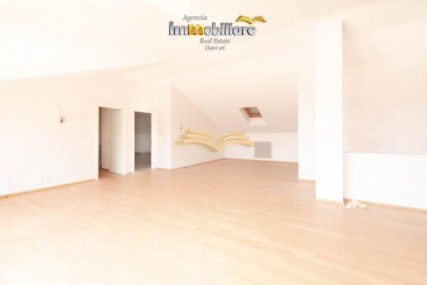 Vendita appartamento di 251 m2, Valenza (AL) - 10