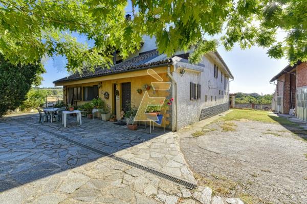 Vendita casa bi/plurifamigliare San Salvatore Monf. (AL)