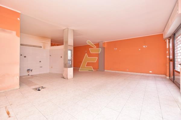 Affitto negozio di 64 m2, Valenza (AL) - 3