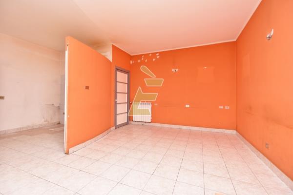 Affitto negozio di 64 m2, Valenza (AL) - 6