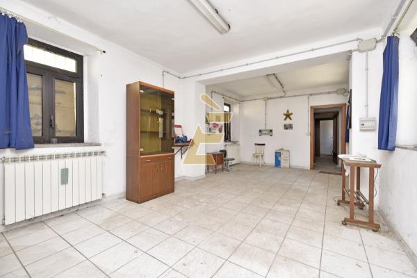 Vendita laboratorio di 97 m2, Valenza (AL) - 1