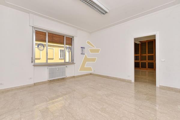 Affitto ufficio di 85 m2, Valenza (AL) - 5