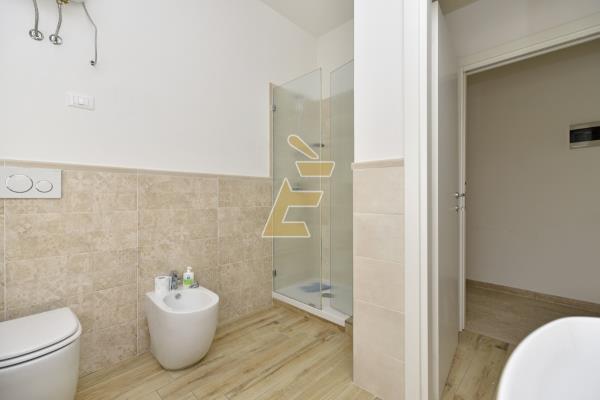 Affitto ufficio di 85 m2, Valenza (AL) - 9