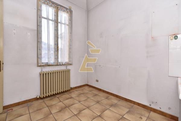 Vendita casa bi/plurifamigliare di 310 m2, Valenza (AL) - 6