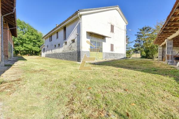Vendita casa bi/plurifamigliare di 354 m2, San Salvatore Monf. (AL) - 4