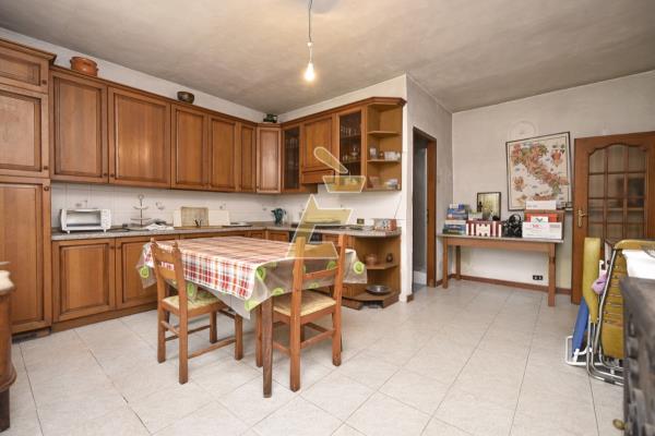 Vendita casa bi/plurifamigliare di 354 m2, San Salvatore Monf. (AL) - 27