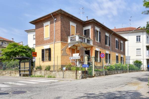 Vendita casa bi/plurifamigliare di 267 m2, Valenza (AL) - 1