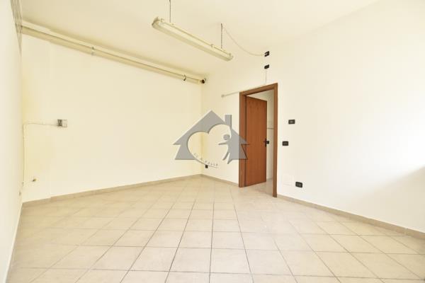 Affitto laboratorio di 37 m2, Valenza (AL) - 2