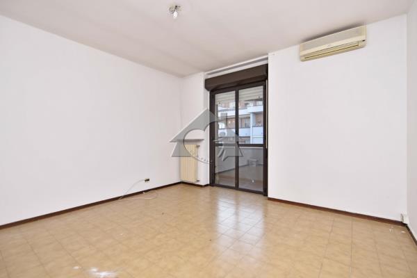 Vendita appartamento di 85 m2, Valenza (AL) - 1