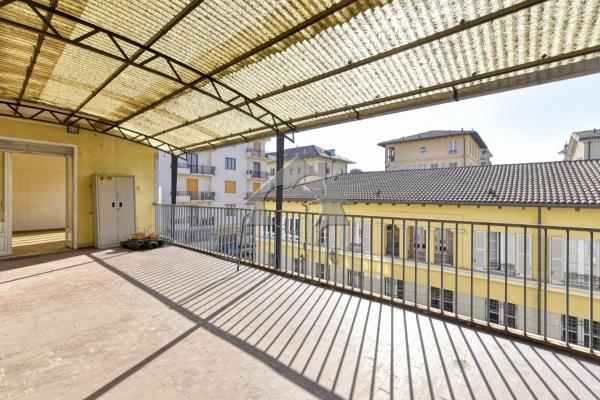Vendita appartamento di 201 m2, Valenza (AL) - 1
