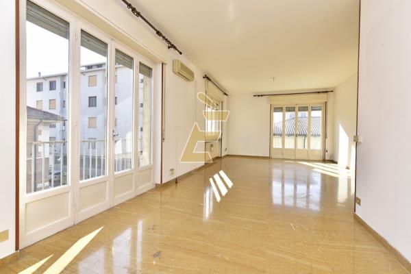Vendita appartamento di 201 m2, Valenza (AL) - 3