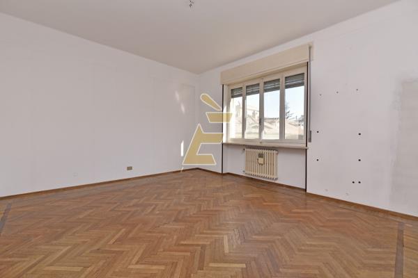 Vendita appartamento di 201 m2, Valenza (AL) - 10