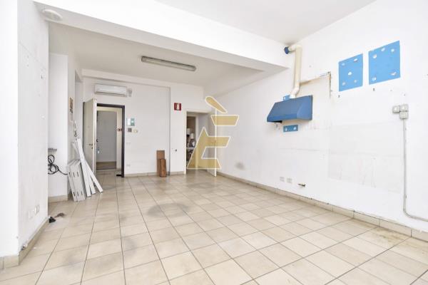 Vendita laboratorio di 75 m2, Valenza (AL) - 2