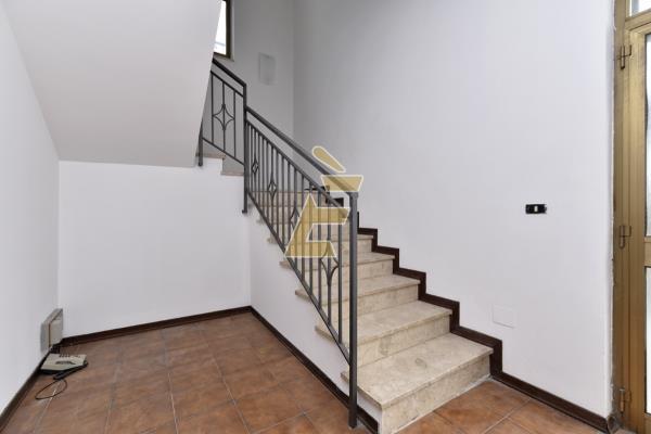 Vendita casa indipendente di 522 m2, Torre Beretti e Castellaro (PV) - 8