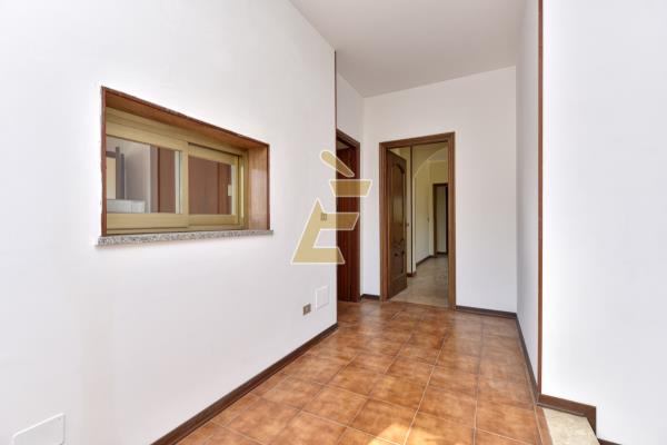 Vendita casa indipendente di 522 m2, Torre Beretti e Castellaro (PV) - 9