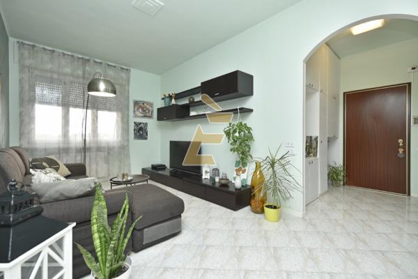 Vendita appartamento di 109 m2, Valenza (AL) - 1