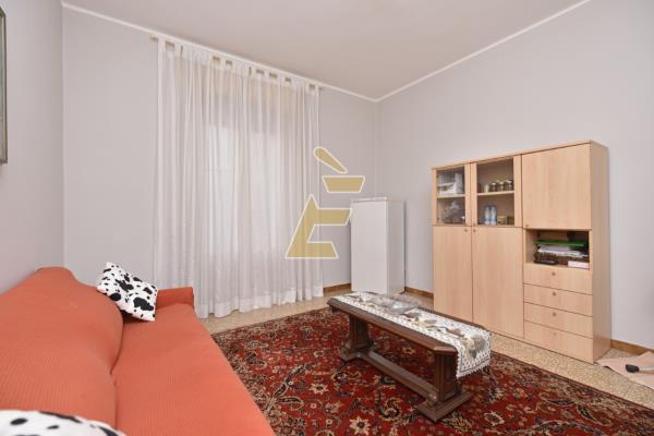 Vendita appartamento di 115 m2, Valenza (AL) - 1